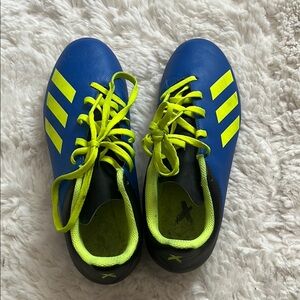 adidas Unisex-Child X FxG J Soccer Shoe